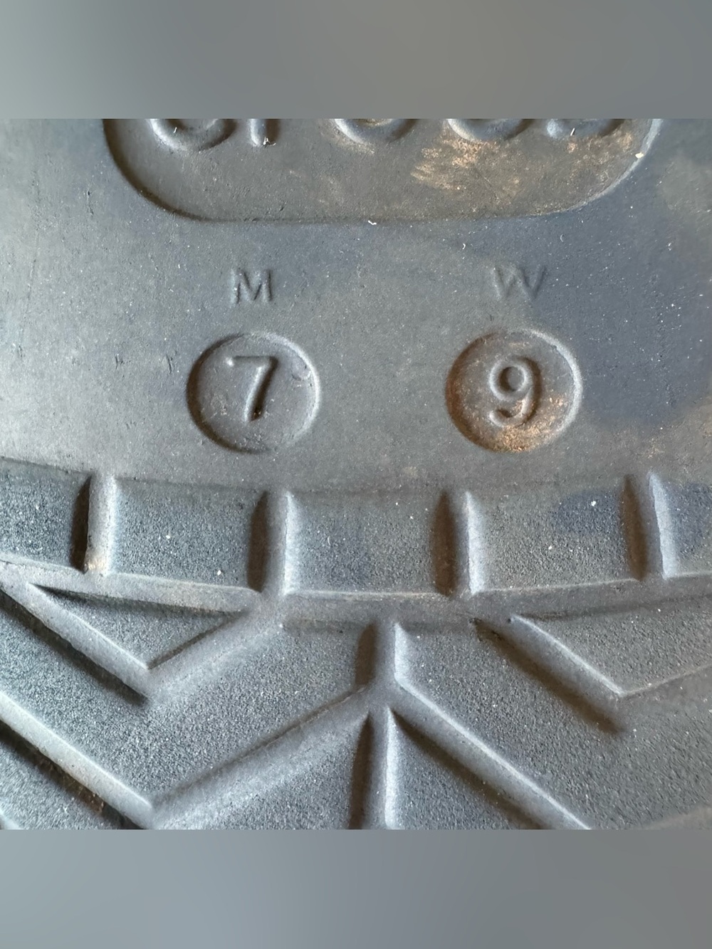 CROCS Size 9 Women’s Navy Blue Mickey Mouse Clogs Sandals - Picture 6 of 6